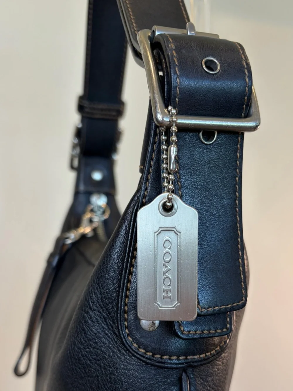 Vintage COACH Metro Hippie Bag Black Leather Slim Hobo Crossbody 6676 EUC